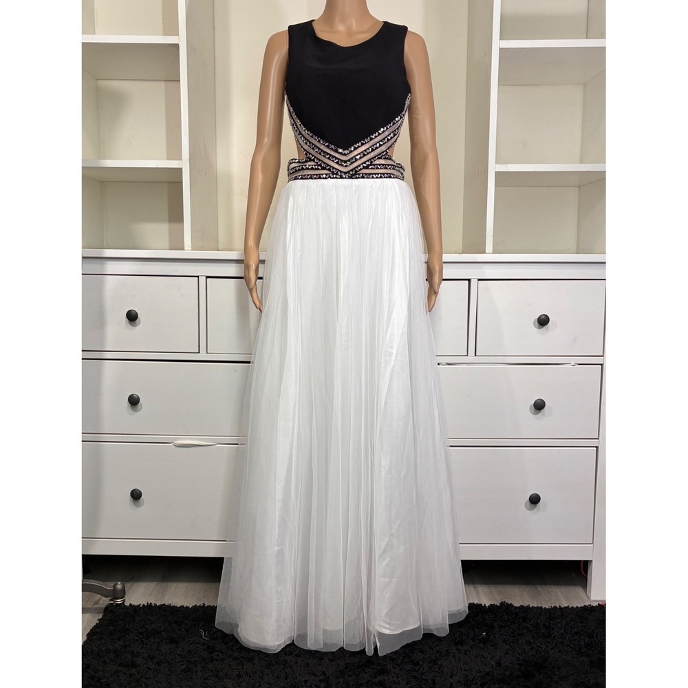 Blondie Nites by‎ Stacy Sklar Black White Cutout Rhinestone Tulle Gown Size 11